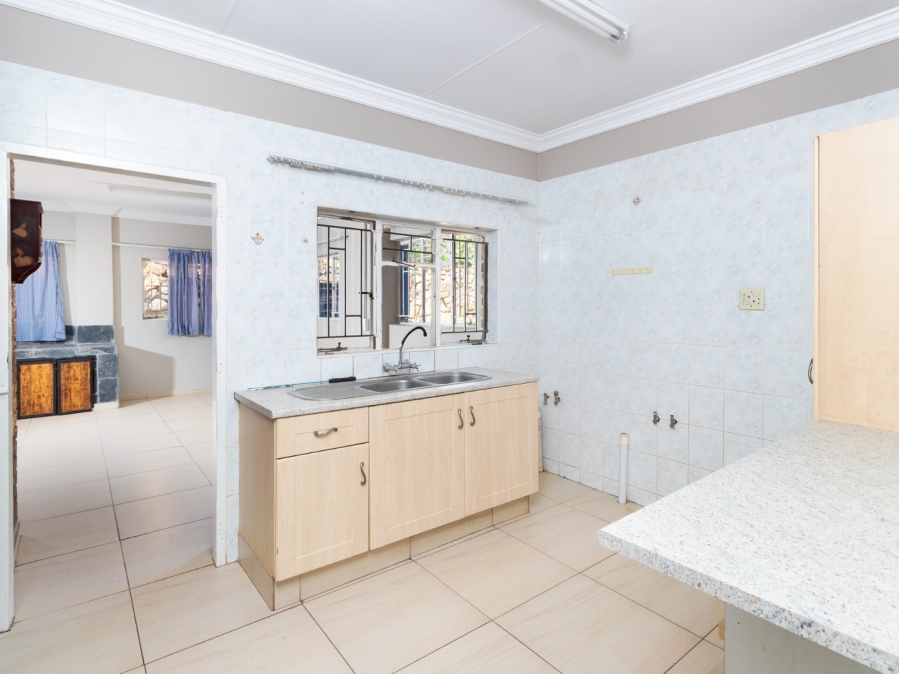 4 Bedroom Property for Sale in Ifafi North West